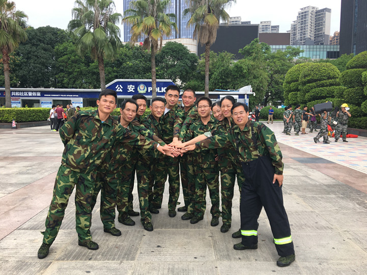 参与消防大比武，，，，，，，，意识技术双提升