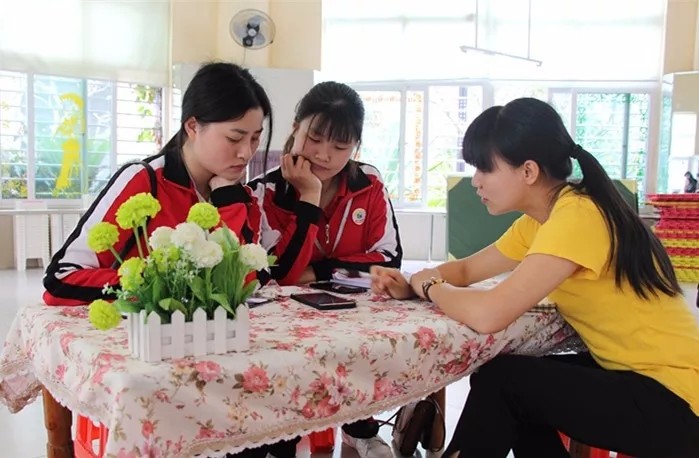 开放观摩亮特色，，，，，，示范辐射共成长——兴茂幼儿园开放观摩活动小记
